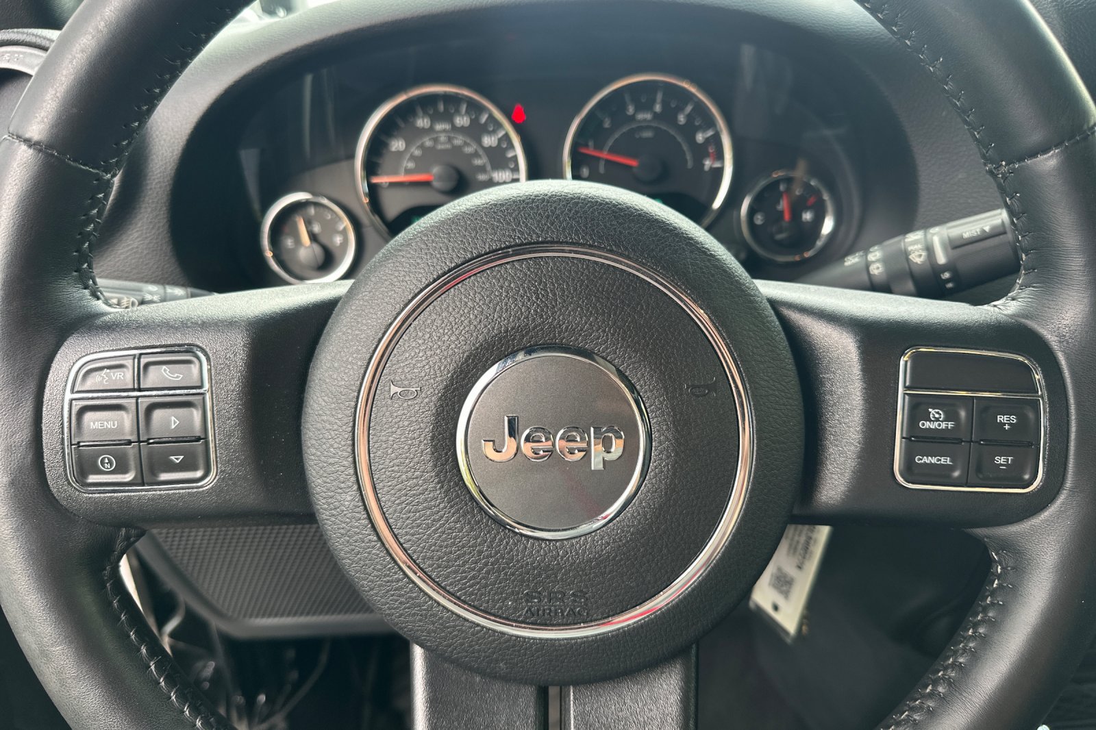 Used 2016 Jeep Wrangler Sport AWD/4WD image 32