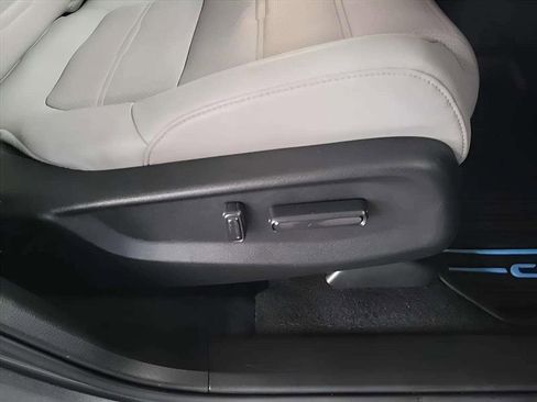 Used 2022 Honda CR-V Touring image 34
