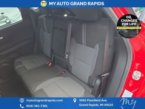 Used 2023 Chevrolet Blazer LT image 28