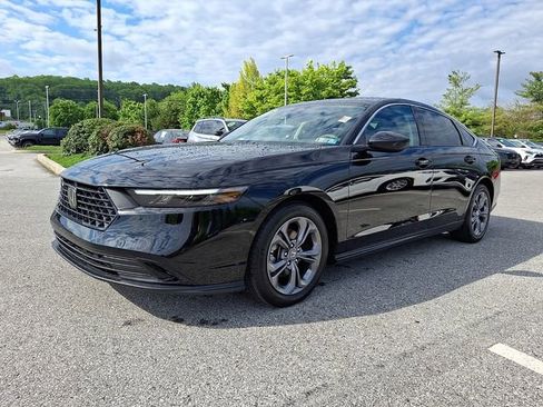 Used 2024 Honda Accord EX image 3