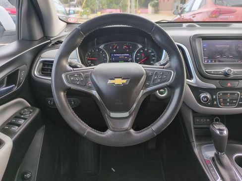 Used 2021 Chevrolet Equinox LT FWD image 14