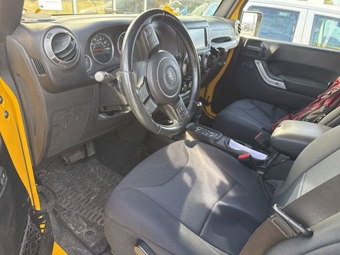 Used 2015 Jeep Wrangler Unlimited Sport w/ Quick Order Package 24S image 10