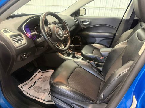 Certified 2019 Jeep Compass Latitude w/ Cold Weather Group AWD/4WD image 19