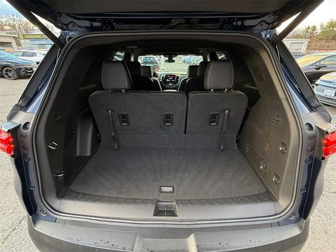 Used 2023 Chevrolet Traverse LT image 23