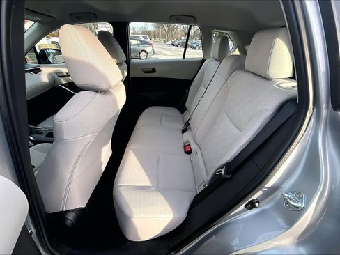 Used 2023 Toyota Corolla Cross L image 19