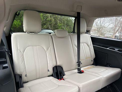 Used 2020 Ford Expedition Platinum image 49