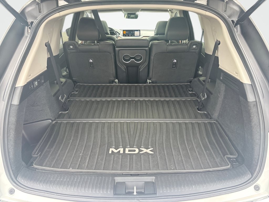 Used 2022 Acura MDX w/ Technology Package AWD/4WD image 10