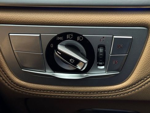 Used 2022 BMW 745e xDrive w/ M Sport Package image 31