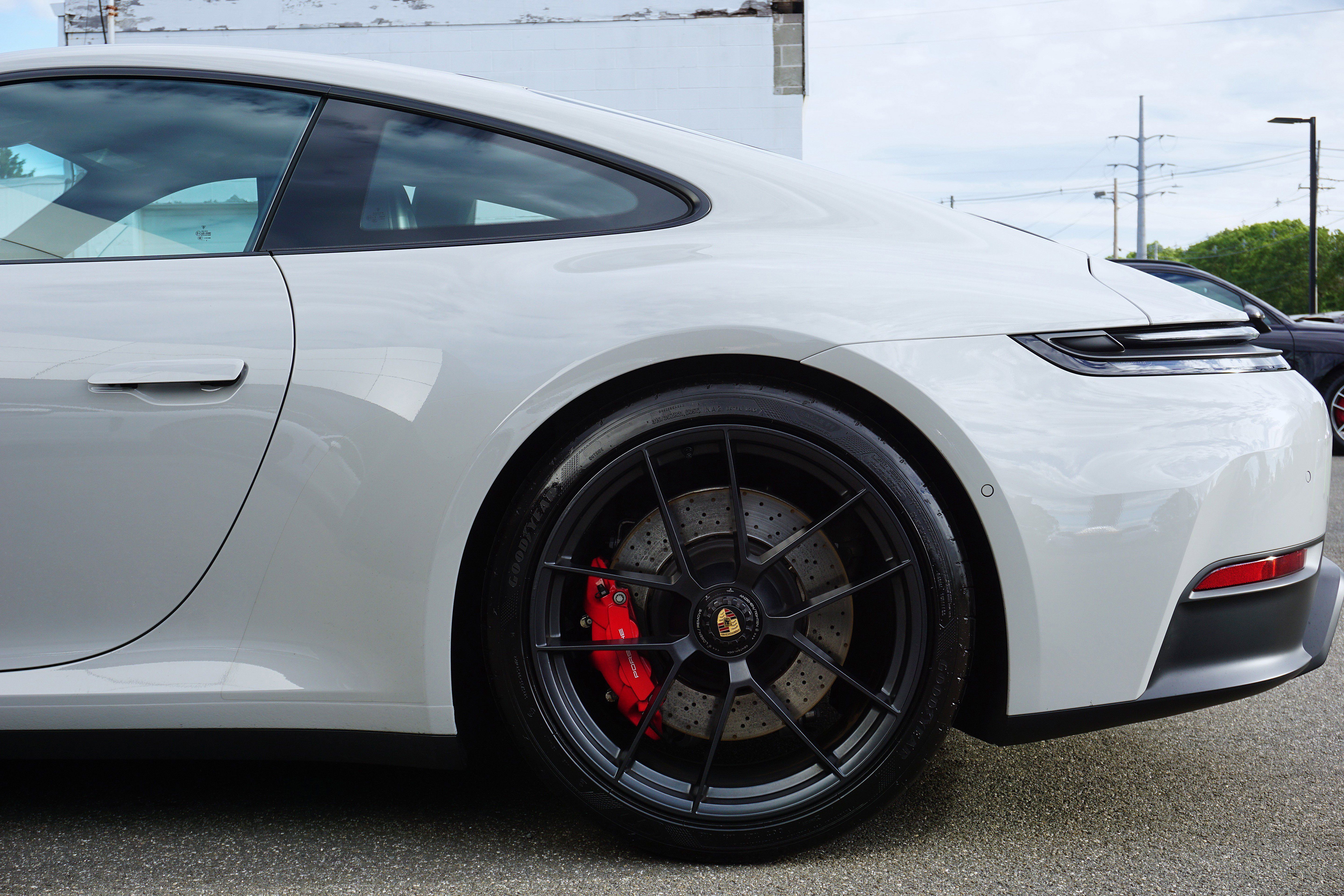 Certified 2025 Porsche 911 Carrera 4 GTS AWD/4WD image 9
