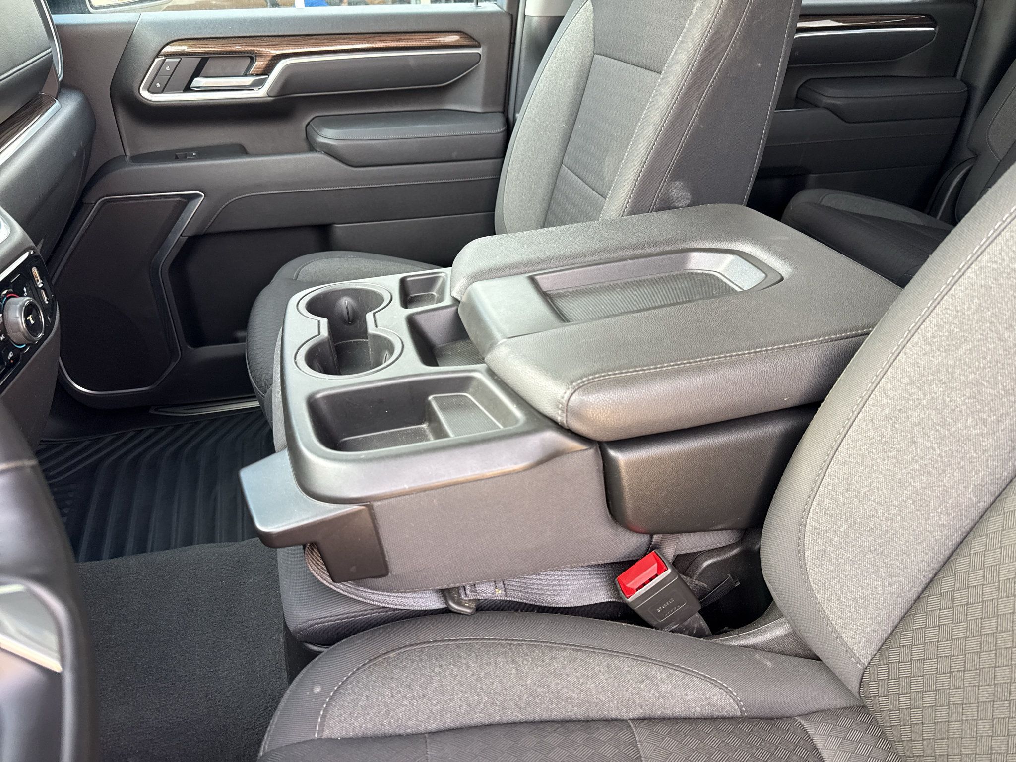 Used 2025 Chevrolet Silverado 2500 LT w/ Convenience Package AWD/4WD image 13