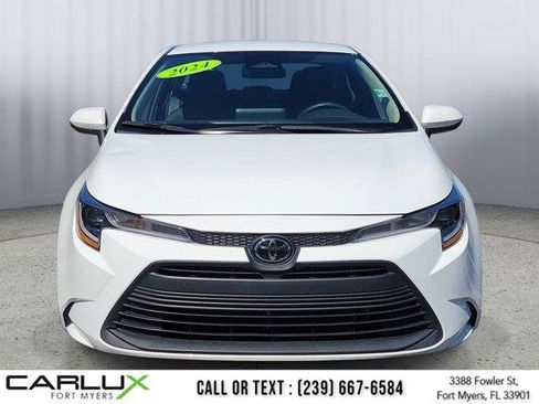 Used 2024 Toyota Corolla LE FWD image 2