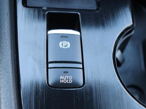 Used 2024 Nissan Rogue SV image 38