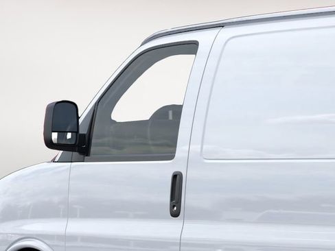 New 2026 GMC Savana 2500 RWD image 12