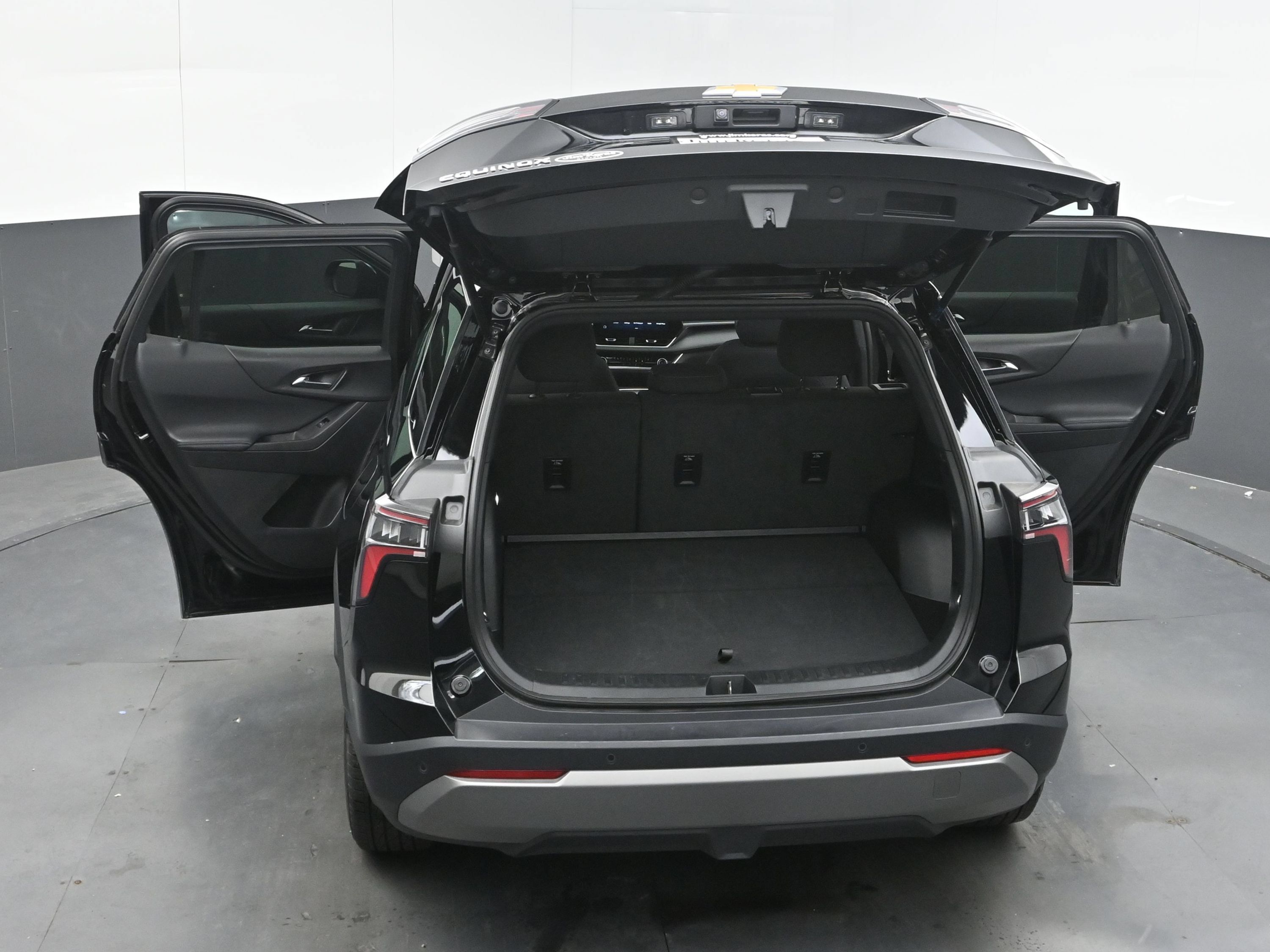 Used 2026 Chevrolet Equinox LT FWD image 48