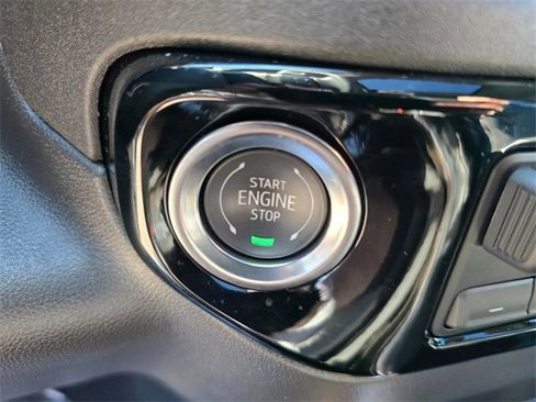 Used 2025 GMC Sierra 1500 Elevation w/ Elevation Premium Package image 29