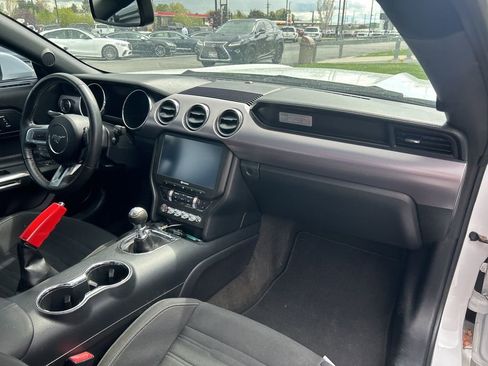 Used 2017 Ford Mustang GT image 18