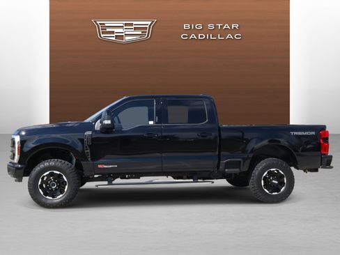 Used 2026 Ford F250 Platinum w/ Tremor Off-Road Package image 2