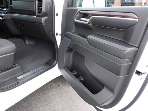 Used 2023 GMC Sierra 1500 Elevation AWD/4WD image 30
