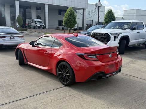 Used 2023 Toyota GR86 Premium RWD image 7