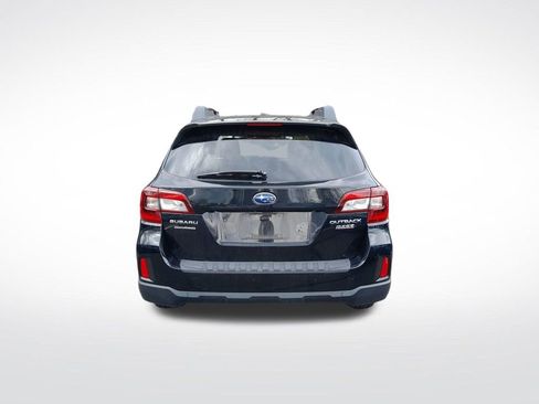 Used 2015 Subaru Outback 2.5i Limited image 7