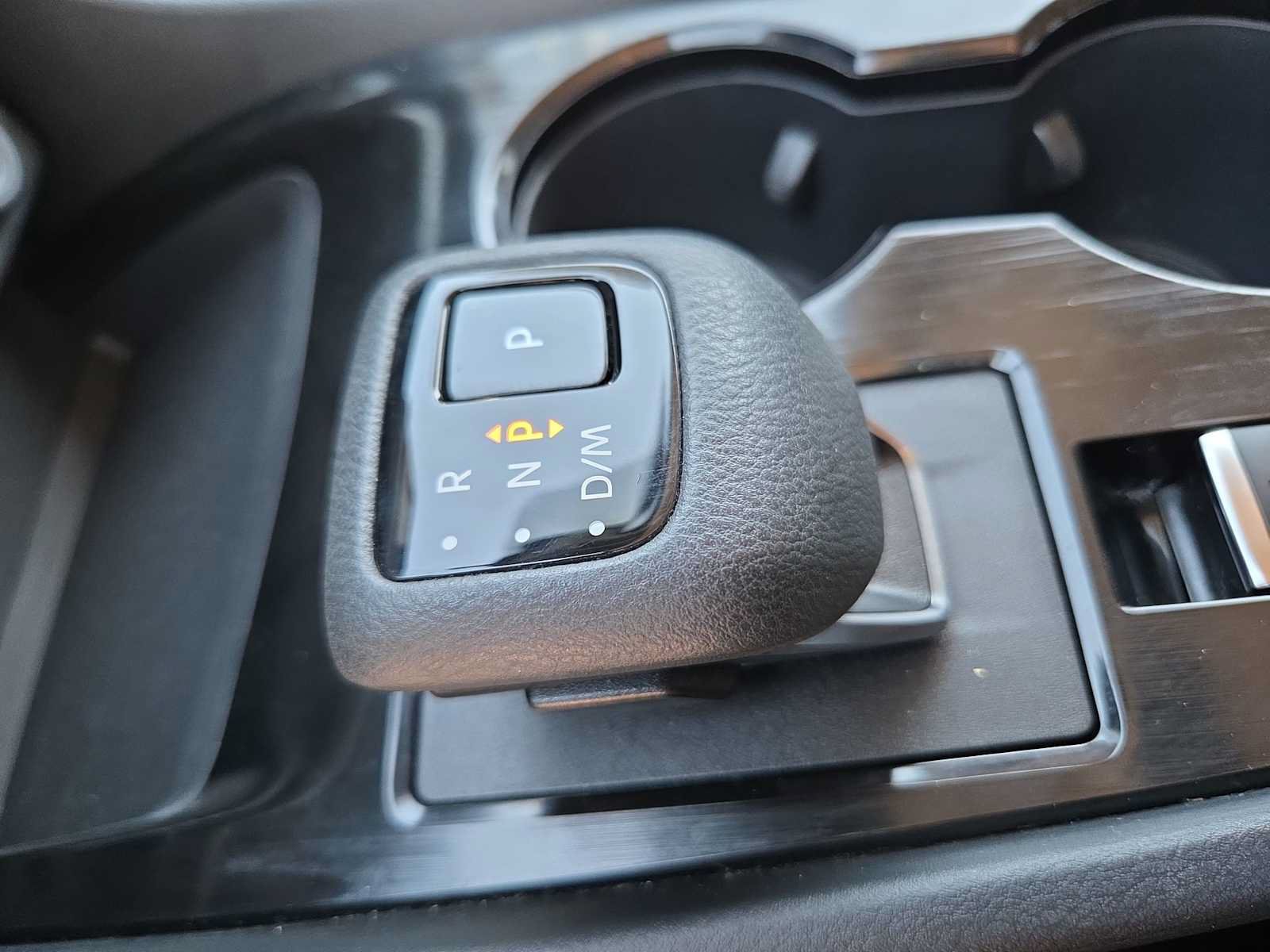Used 2025 Nissan Rogue SV FWD image 20