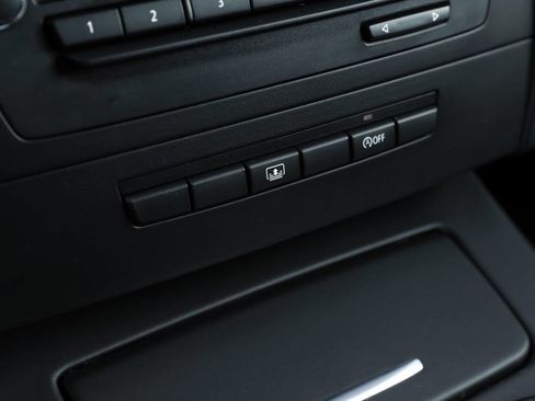 Used 2013 BMW M3 Coupe image 58