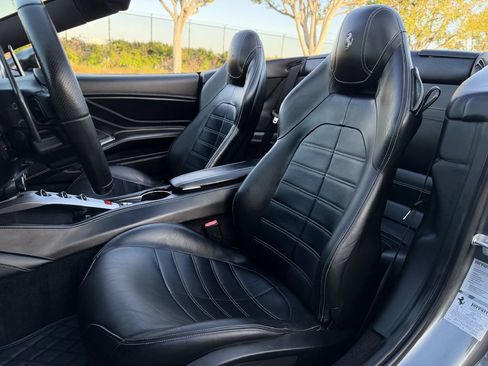 Used 2016 Ferrari California T RWD image 21