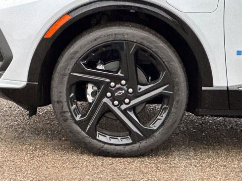 New 2026 Chevrolet Equinox EV RS image 25