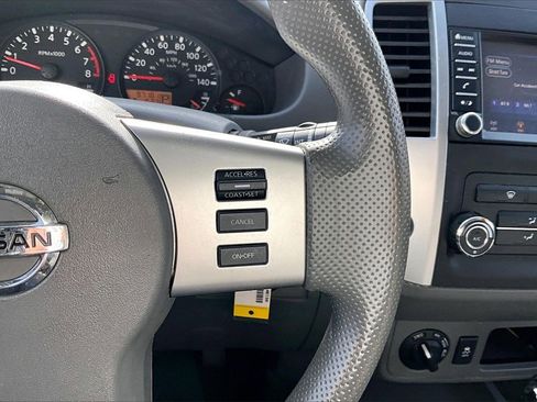 Used 2019 Nissan Frontier SV image 26