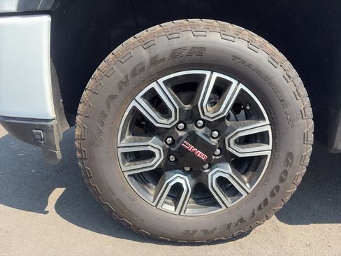 Used 2022 GMC Sierra 2500 AT4 w/ Gooseneck/5TH Wheel Package AWD/4WD image 24