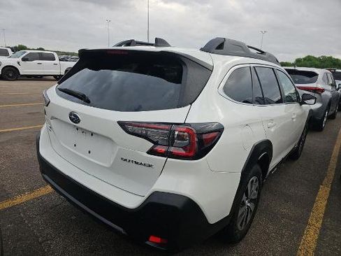 Used 2024 Subaru Outback Premium image 2
