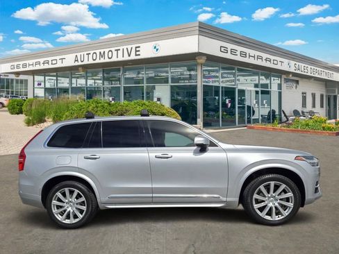 Used 2016 Volvo XC90 T6 Inscription w/ Vision Package AWD/4WD image 4