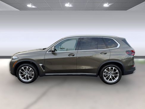 Certified 2026 BMW X5 sDrive40i RWD image 2