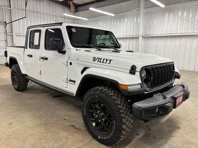Used 2024 Jeep Gladiator Sport