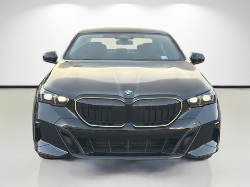 New 2027 BMW 530i w/ M Sport Package RWD image 8