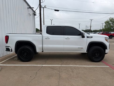Used 2020 GMC Sierra 1500 AT4 w/ AT4 Premium Package AWD/4WD image 8