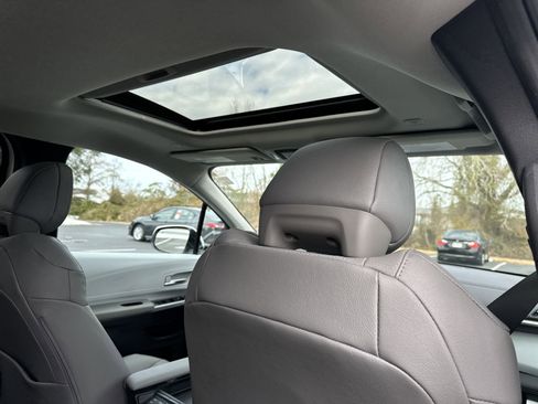 New 2025 Toyota Sienna XLE image 32