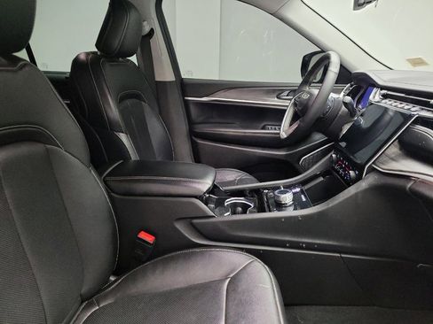 Used 2022 Jeep Grand Cherokee Limited 4xe w/ Luxury Tech Group II image 21