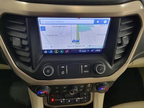 Certified 2022 GMC Acadia Denali w/ Denali Ultimate Package image 8