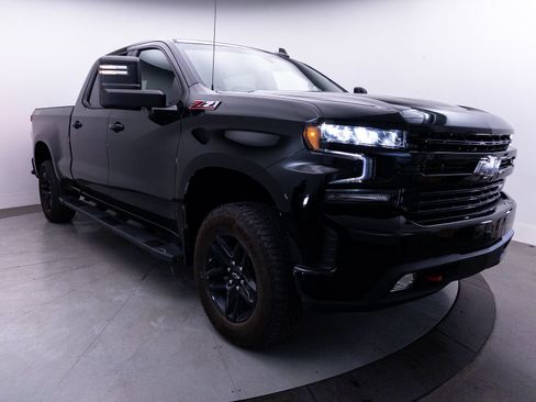 Used 2020 Chevrolet Silverado 1500 LT Trail Boss AWD/4WD image 15