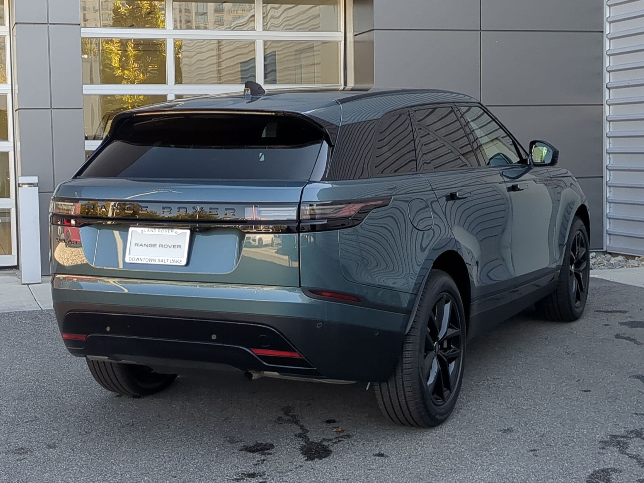 New 2026 Land Rover Range Rover Velar S AWD/4WD image 5