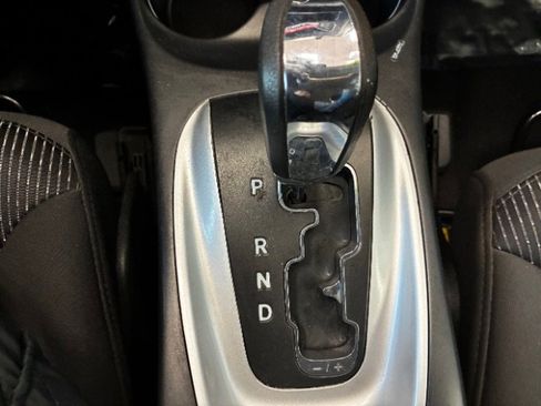 Used 2018 Dodge Journey SE w/ Blacktop Package image 28