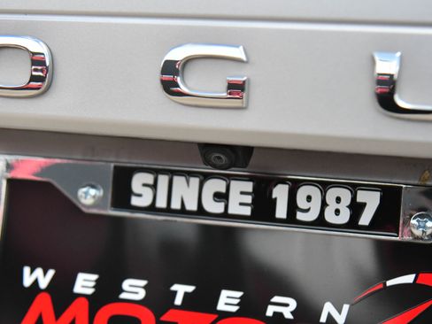 Used 2022 Nissan Rogue SV AWD/4WD image 37