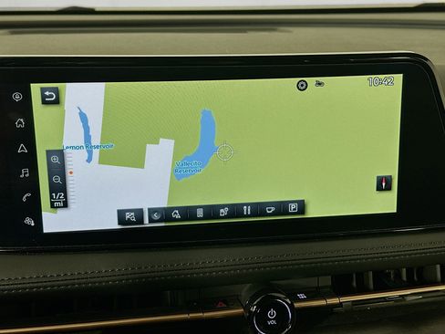 Used 2024 Nissan Ariya AWD image 22