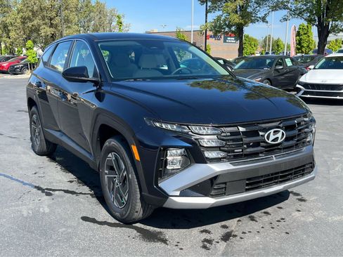 New 2026 Hyundai Tucson Blue SE AWD/4WD image 4