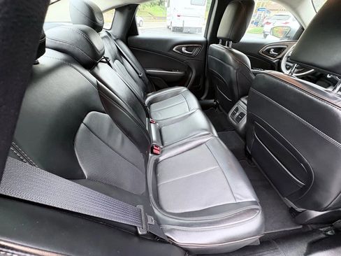 Used 2015 Chrysler 200 C w/ Navigation & Sound Group I image 17