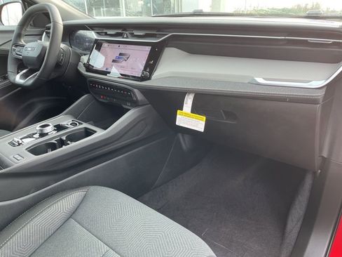 New 2026 Jeep Cherokee Laredo image 31