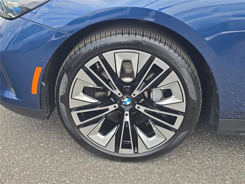 Used 2026 BMW 530i RWD image 7
