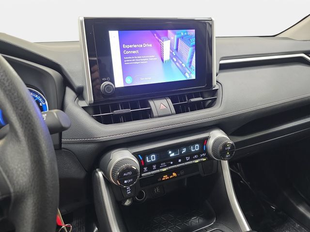 Certified 2025 Toyota RAV4 LE AWD/4WD image 17