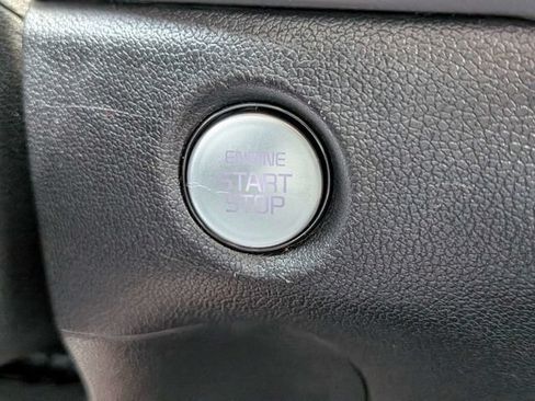 Used 2024 Kia Sorento S w/ Panoramic Sunroof Package FWD image 32